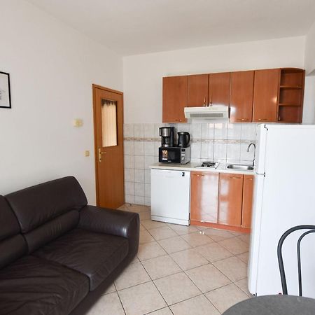 Apartments Karmen I Primosten Ngoại thất bức ảnh