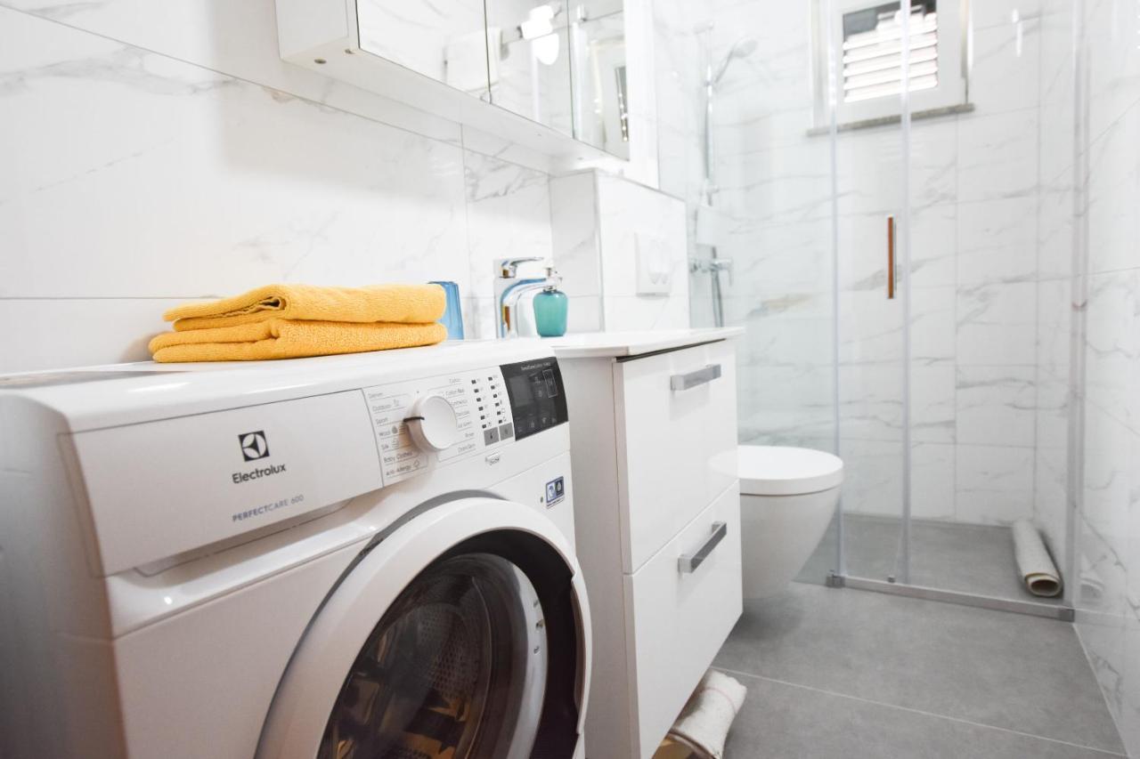 Apartments Karmen I Primosten Ngoại thất bức ảnh
