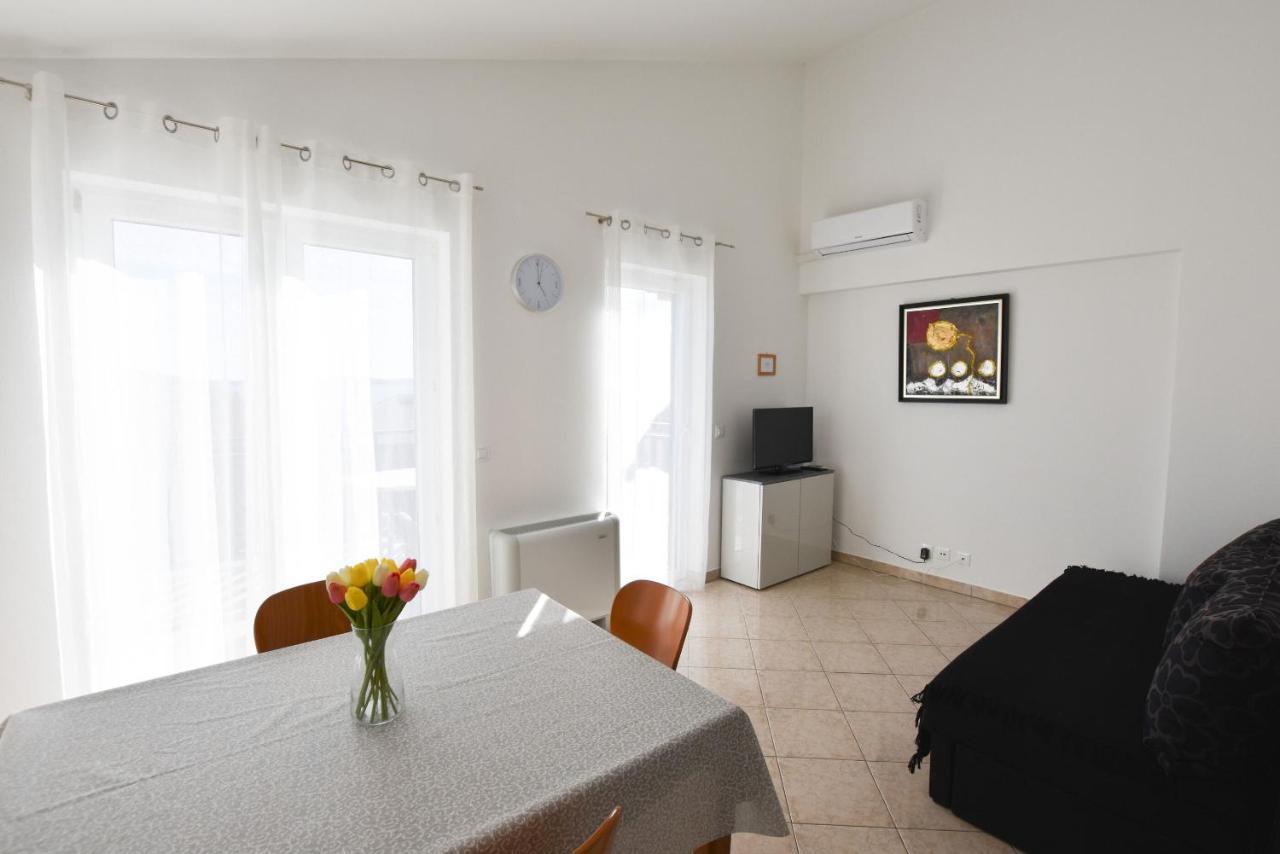 Apartments Karmen I Primosten Ngoại thất bức ảnh