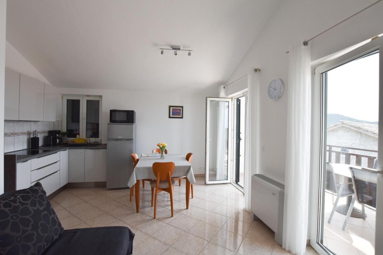 Apartments Karmen I Primosten Ngoại thất bức ảnh