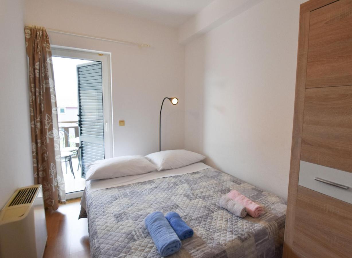 Apartments Karmen I Primosten Ngoại thất bức ảnh