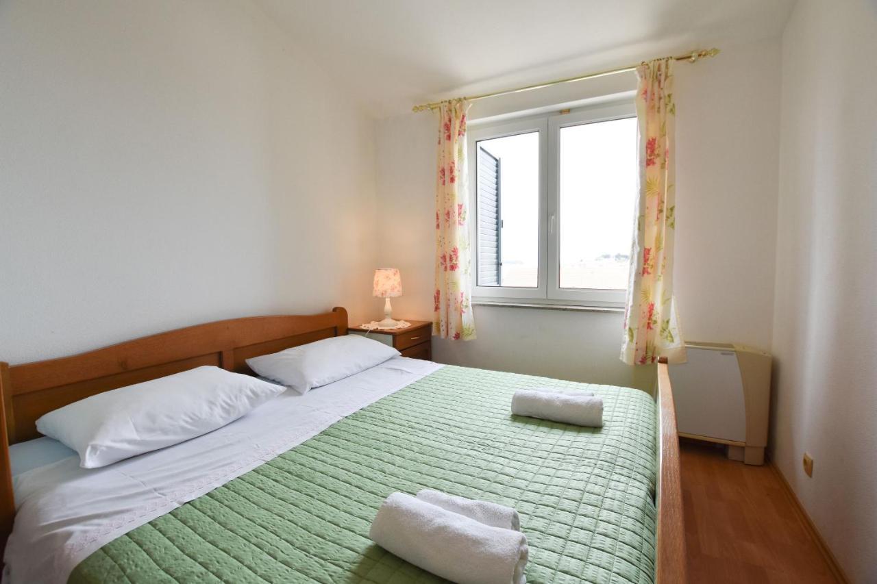 Apartments Karmen I Primosten Ngoại thất bức ảnh